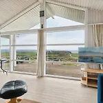 Gjuro - 800m From The Sea By Interhome *