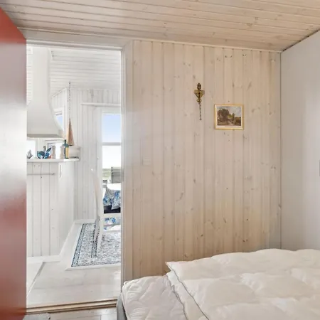 Gjuro - 800m From The Sea By Interhome *